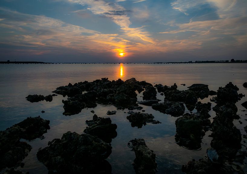 Zonsondergang Oesterdam Tholen (Zeeland) van Esther den Hollander