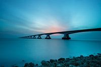 Ochtendschemering bij de Zeelandbrug