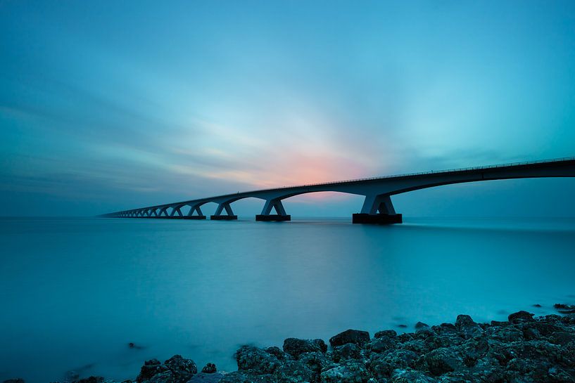 Crépuscule matinal au Zeelandbrug par Nando Harmsen