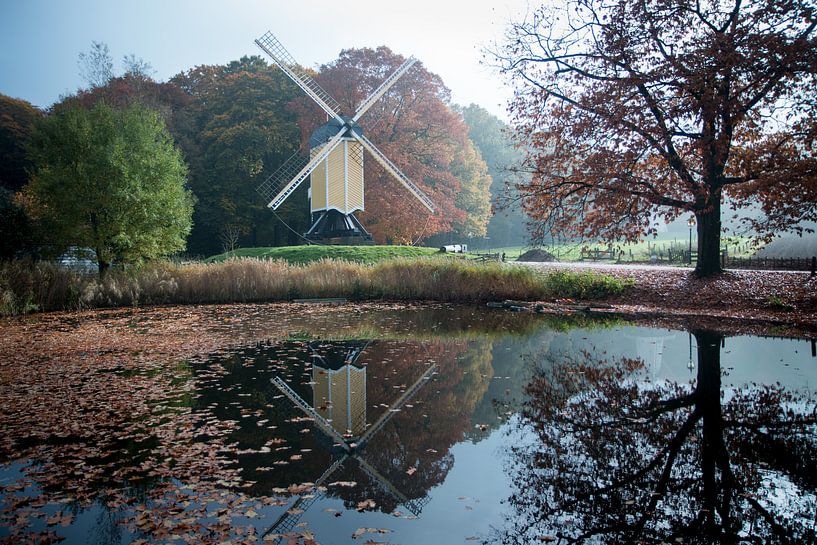 Standerdmolen Huizermolen by Suzanne Schoepe