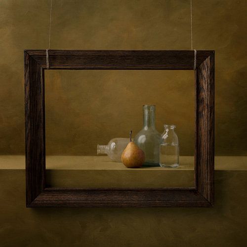 Flaschen und eine Birne von Carolien van Schie