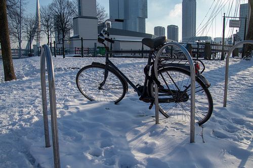 Fiets in sneeuw
