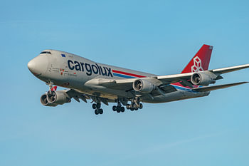 Landung einer Cargolux Boeing 747-400.