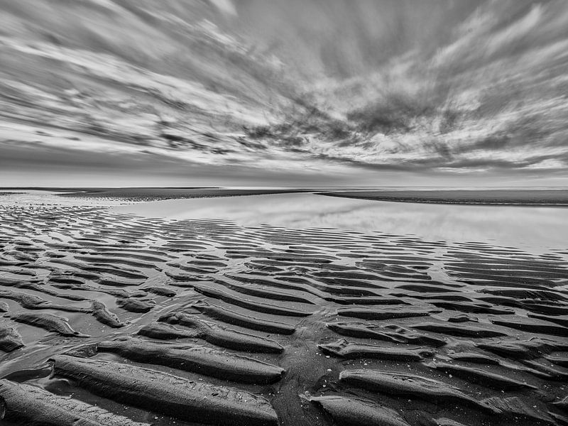 Nordseestrand in Schwarz und Weiß von eric van der eijk