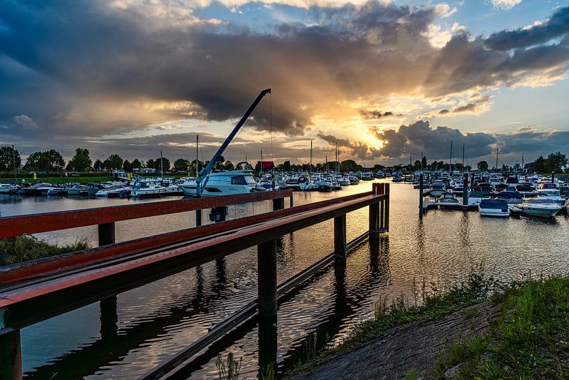 Marina Biesbosch au coucher du soleil par Eugene Winthagen