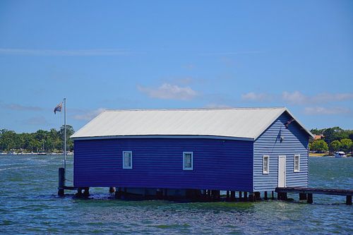 De Crawley Edge Boatshed of Blue Boat House