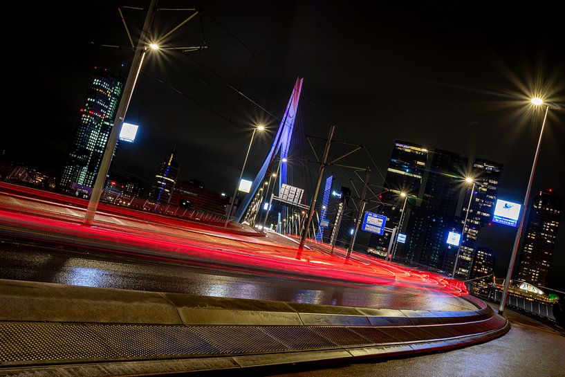 Rotterdam - Light Stripes - Pont Erasmus par Fotografie Ploeg