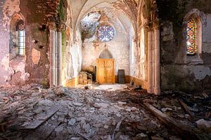 Zonlicht in de Kerk. van Roman Robroek - Foto's van Verlaten Gebouwen