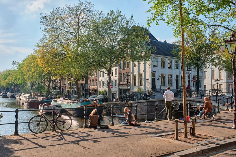 Les résidents locaux profitent d'une belle journée d'été. par Rogier Meurs Photography