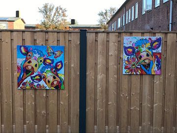 Klantfoto: Koe met bloem van Vrolijk Schilderij
