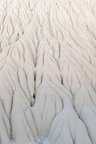 Een lawine van wit zandsteen