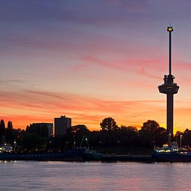 Panorama Euromast Rotterdam vlak na zonsondergang van Anton de Zeeuw
