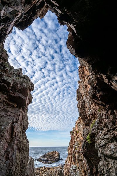 Eine zeitlose Aussicht: Die Lahibia-Höhle am Kullaberg von Gerry van Roosmalen