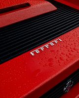 Ferrari Testarossa in de regen