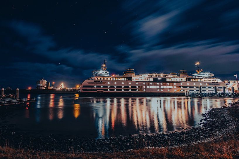 Ferry Teso in the port of Den Helder by Davadero Foto