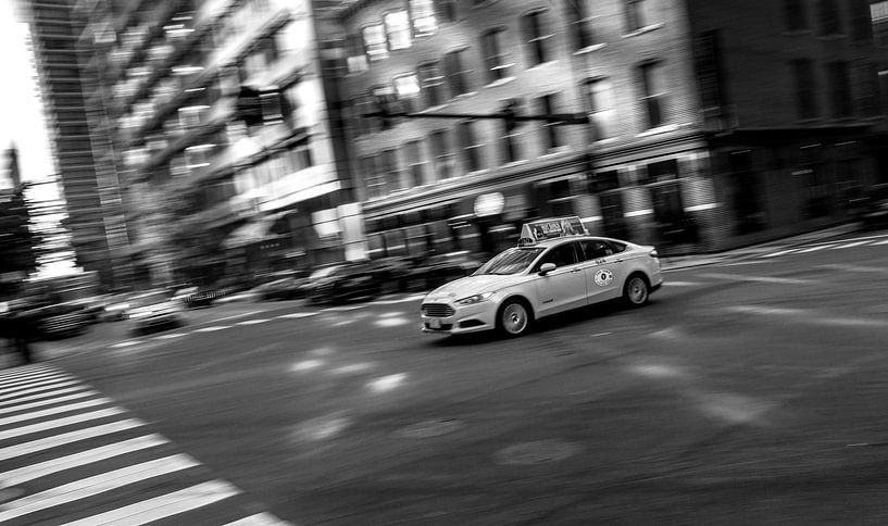 Amerikaanse taxi op de kruising par Derrick Kazemier