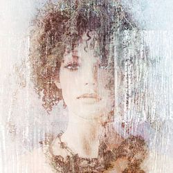 Vierkant  portret achter vitrage