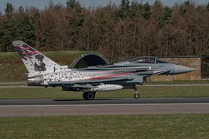 Überraschung auf dem Fliegerhorst Wittmund: Von Richthofen-Lackierung auf Eurofighter rollte nach de