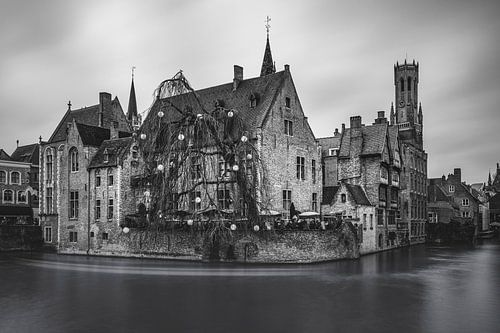 Rêver au Rozenhoedkaai à Bruges III | Noir et blanc