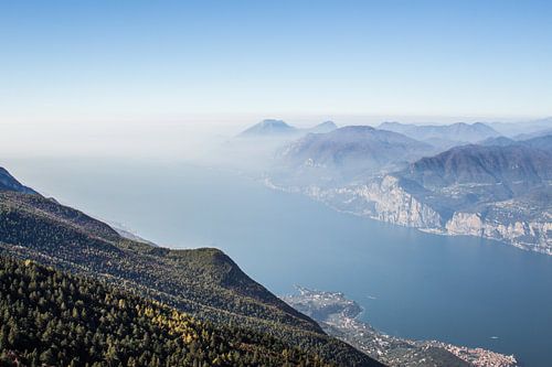 Le lac de Garde depuis le mont Baldo