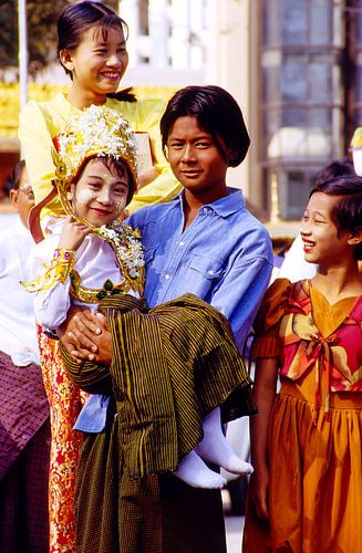 Rangoon - Analogue photography!