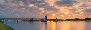 Panorama und Sonnenaufgang an der Jann-Berghaus-Brücke