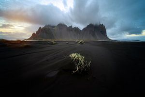 Zonsondergang bij Vestrahorn - IJsland van Roy Poots