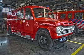 Brandweerauto Ford F600 brandweer Zijp by Arthur Wijnen