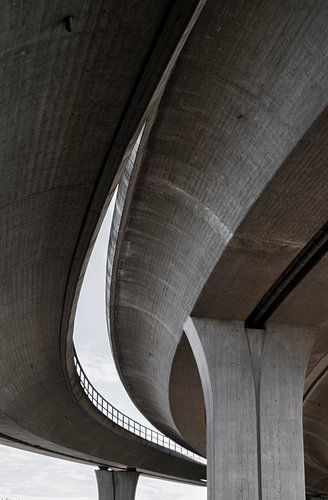 Concrete bridge