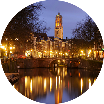 Zicht op Zandbrug en Oudegracht in Utrecht vanaf de Bemuurde Weerd van Donker Utrecht