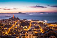 Coit Tower und Alcatraz in San Francisco von Atelier Liesjes Miniaturansicht