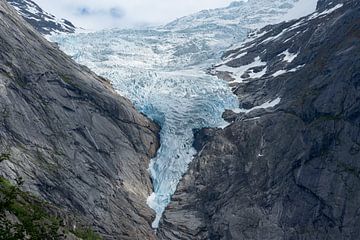 De gletsjer Briksdalsbreen in Noorwegen van Arja Schrijver Fotografie