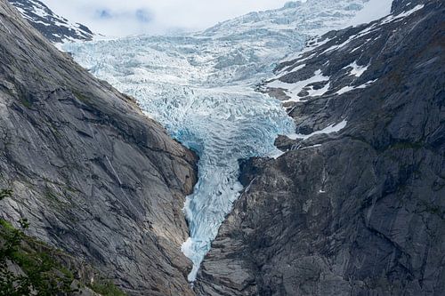De gletsjer Briksdalsbreen in Noorwegen