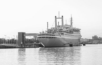 Het SS Rotterdam in Rotterdam