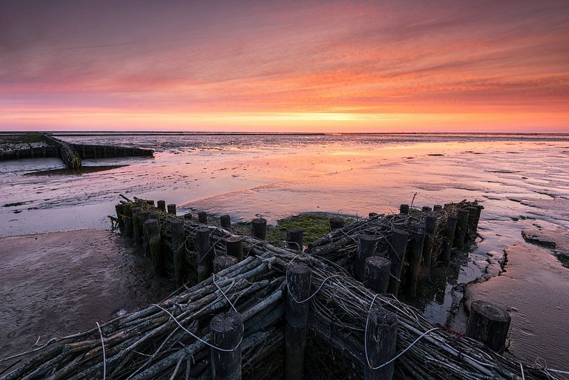 Sonnenuntergang Uithuizerwad Groningen bei Valom Uithuizen von Rick Goede