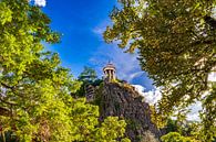 Tempel van de Sibylle in het "Parc des Buttes Chaumont" van Dennis Carette thumbnail