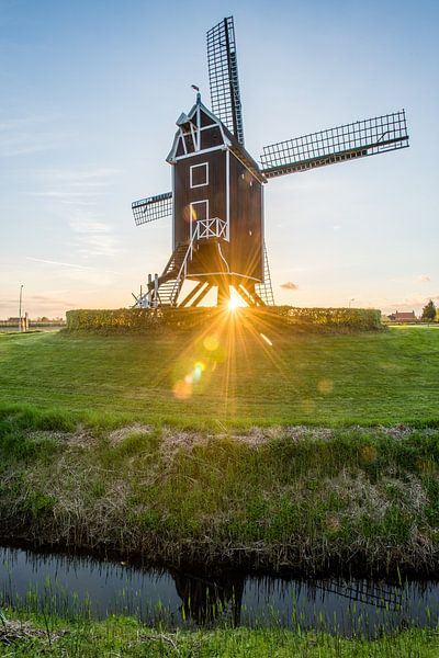 Mühle Der Hut bei Sonnenuntergang von Marijn Goud