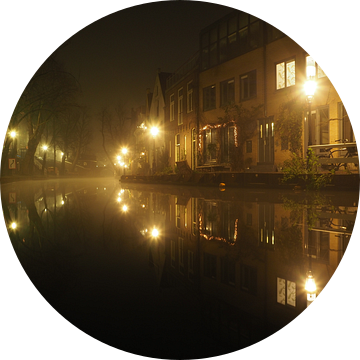 Oudegracht in Lichte Winterse Mist