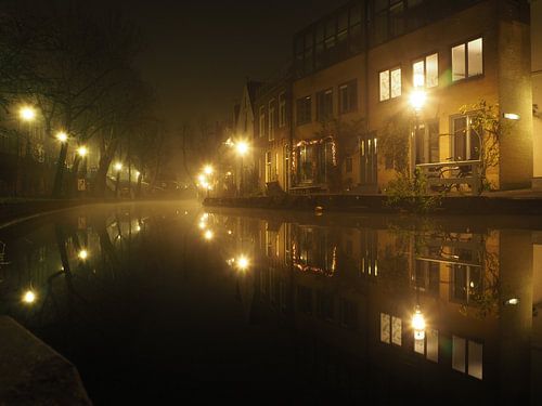 Oudegracht in Lichte Winterse Mist