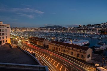 Marseille, de Oude Haven bij valavond van Werner Lerooy