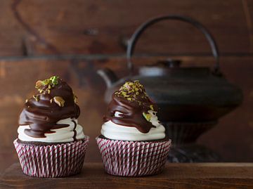 Cupcakes au café avec liqueur de crème irlandaise et garniture de guimauve sur BeeldigBeeld Food & Lifestyle