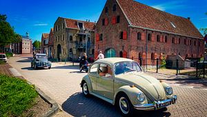 Volkswagen Käfer und hässliche Ente.