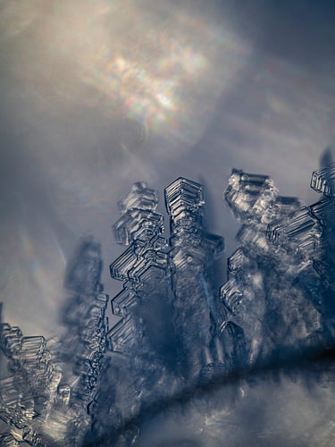 Ice crystals with a play of light – Macro nature photography
