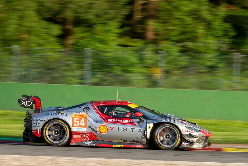 Ferrari 296 GT3 LM op Spa Francorchamps van Sjoerd van der Wal Fotografie