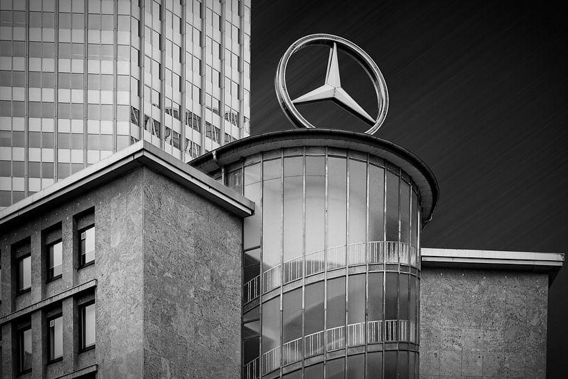 Mercedes Benz @ Frankfurt am Main von Rob Boon
