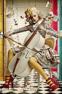 Ein Mädchen spielt Cello