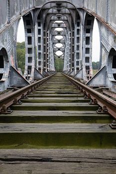 Le pont abandonné