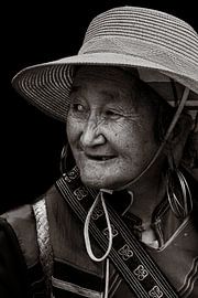 woman from Sapa, Vietnam, from Black H'mong or Red Dzao mountain tribes by Grethi Bontsema