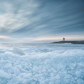 Kruiend ijs by Sigrid Westerbaan