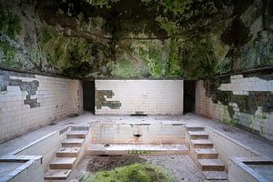 Spa abandonné dans Decay. sur Roman Robroek - Photos de bâtiments abandonnés